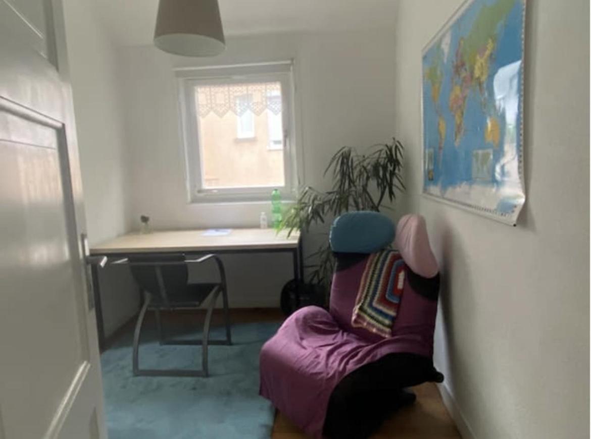 Altbauwohnung Ost Homestay